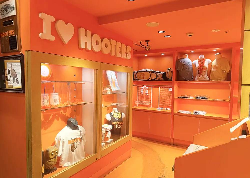 HOOTERS銀座　Merchandise